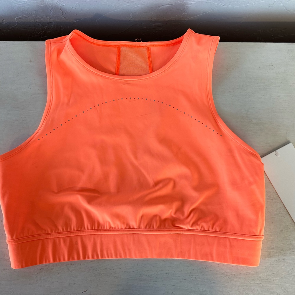 NWT Lululemon Hotty Hot Cropped Tank size 12.
